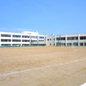 三沢市立岡三沢小学校